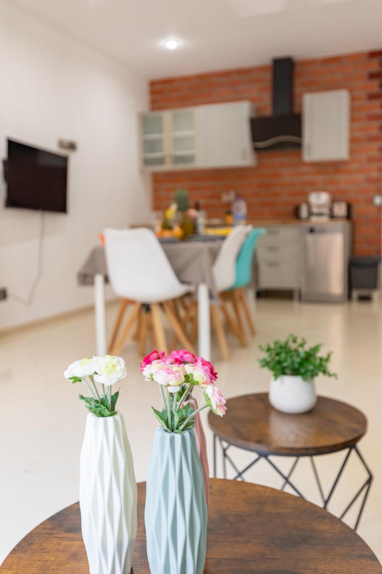 Aparthotel Mediterraneo By Neohotels-Centro 8 Min By Metro Valencia Ngoại thất bức ảnh